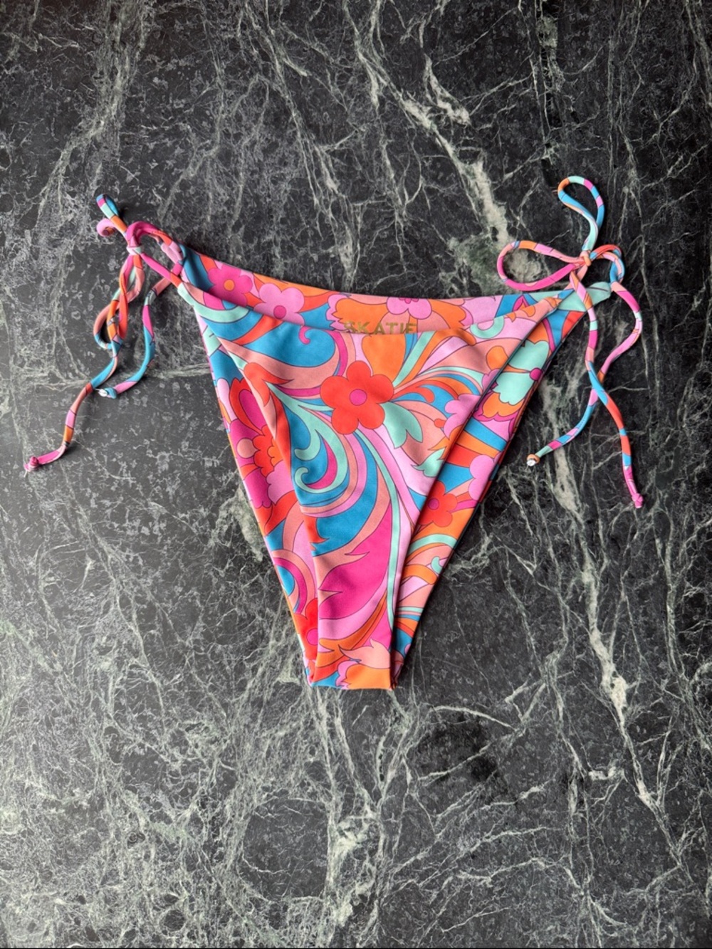 NWOT Skatie Vera Bottom in Lanai